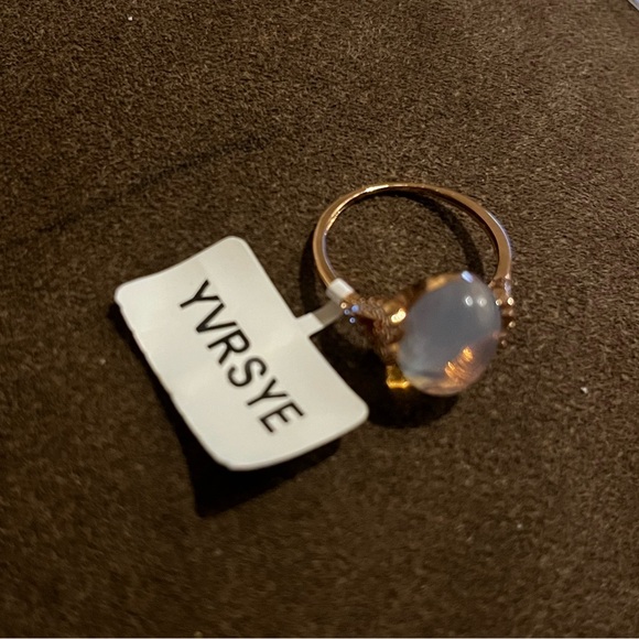 Charmed Aroma | Size 8 Ring - Picture 4 of 6